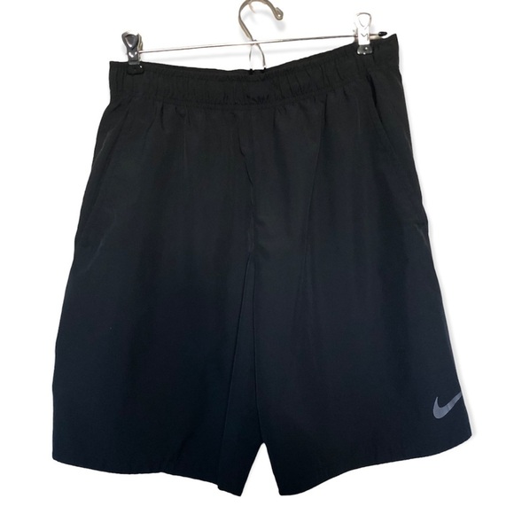 Nike Dri-Fit Fitness shorts - Picture 1 of 6